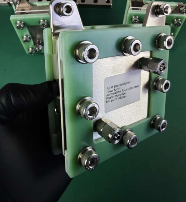 AEM water electrolyzer