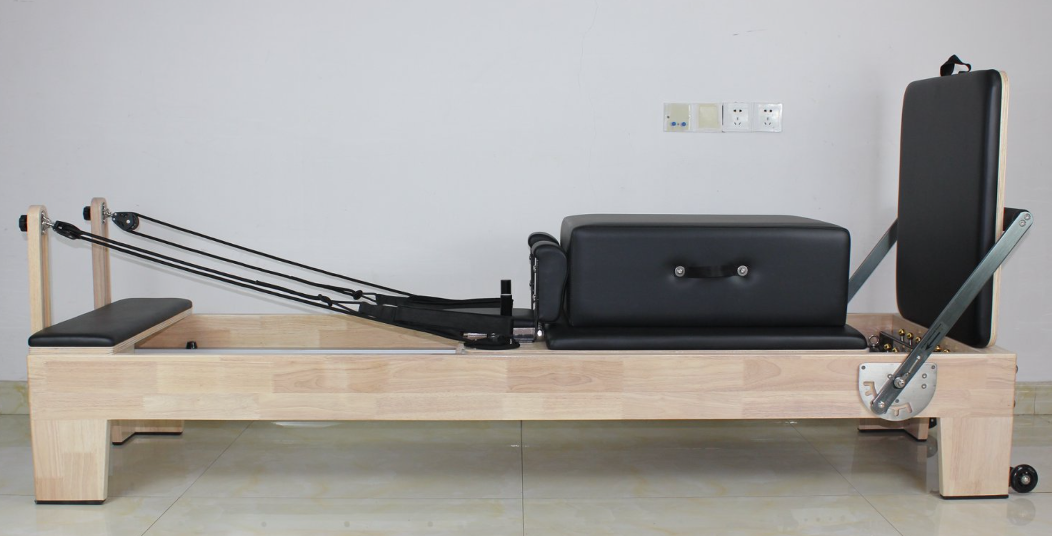oak-pilates-reformer-machine