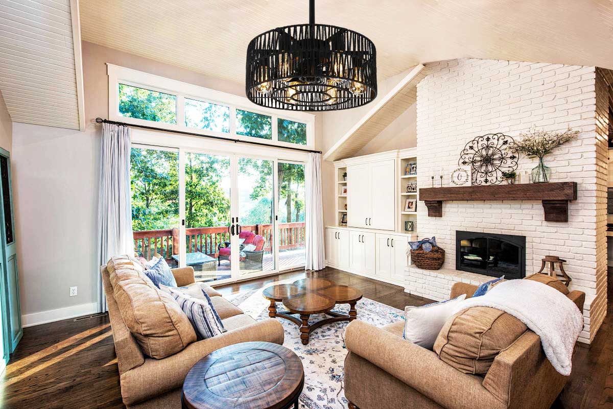 ceiling fan caged