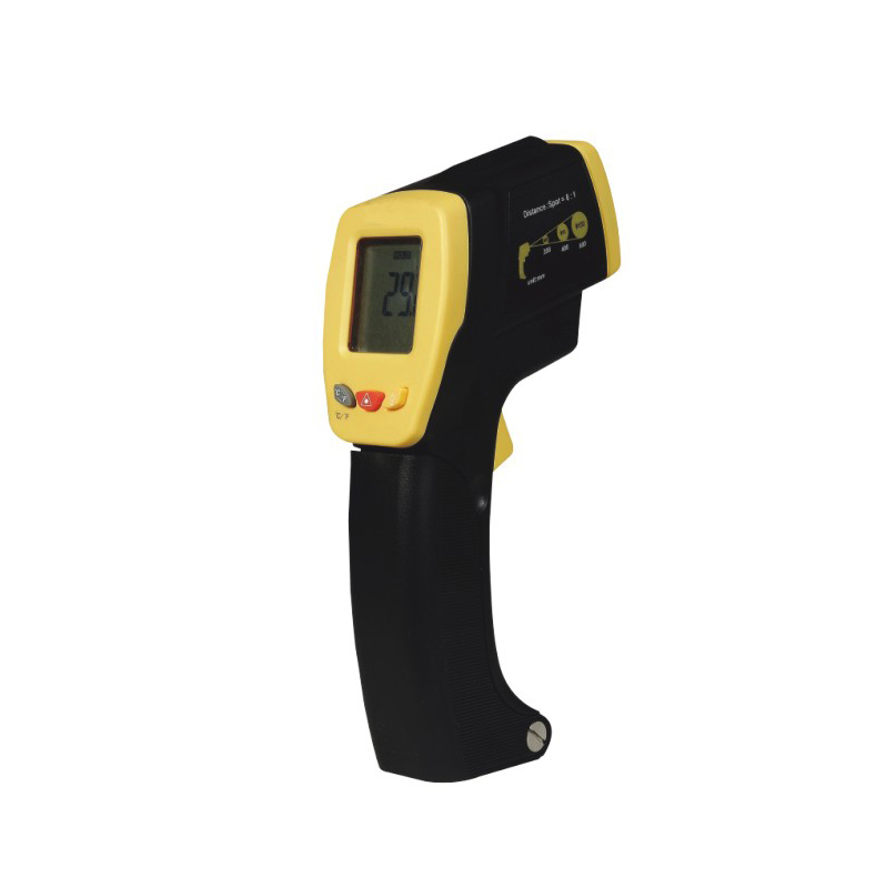 Wide range infrared thermometer