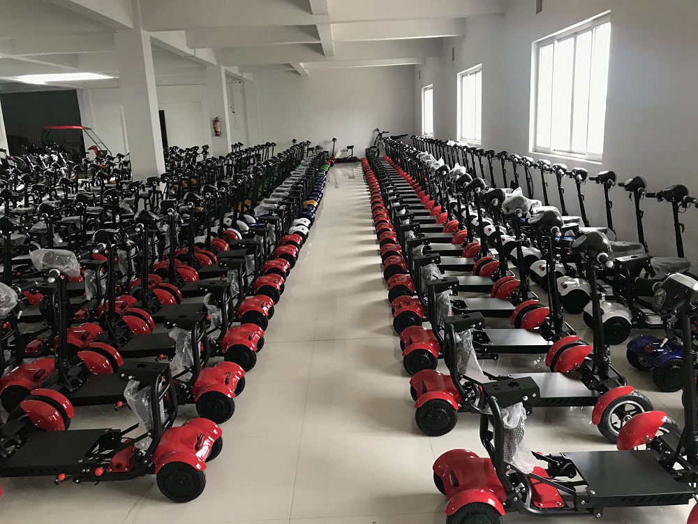 two seats 2000W 4 wheel electric folding golf cart