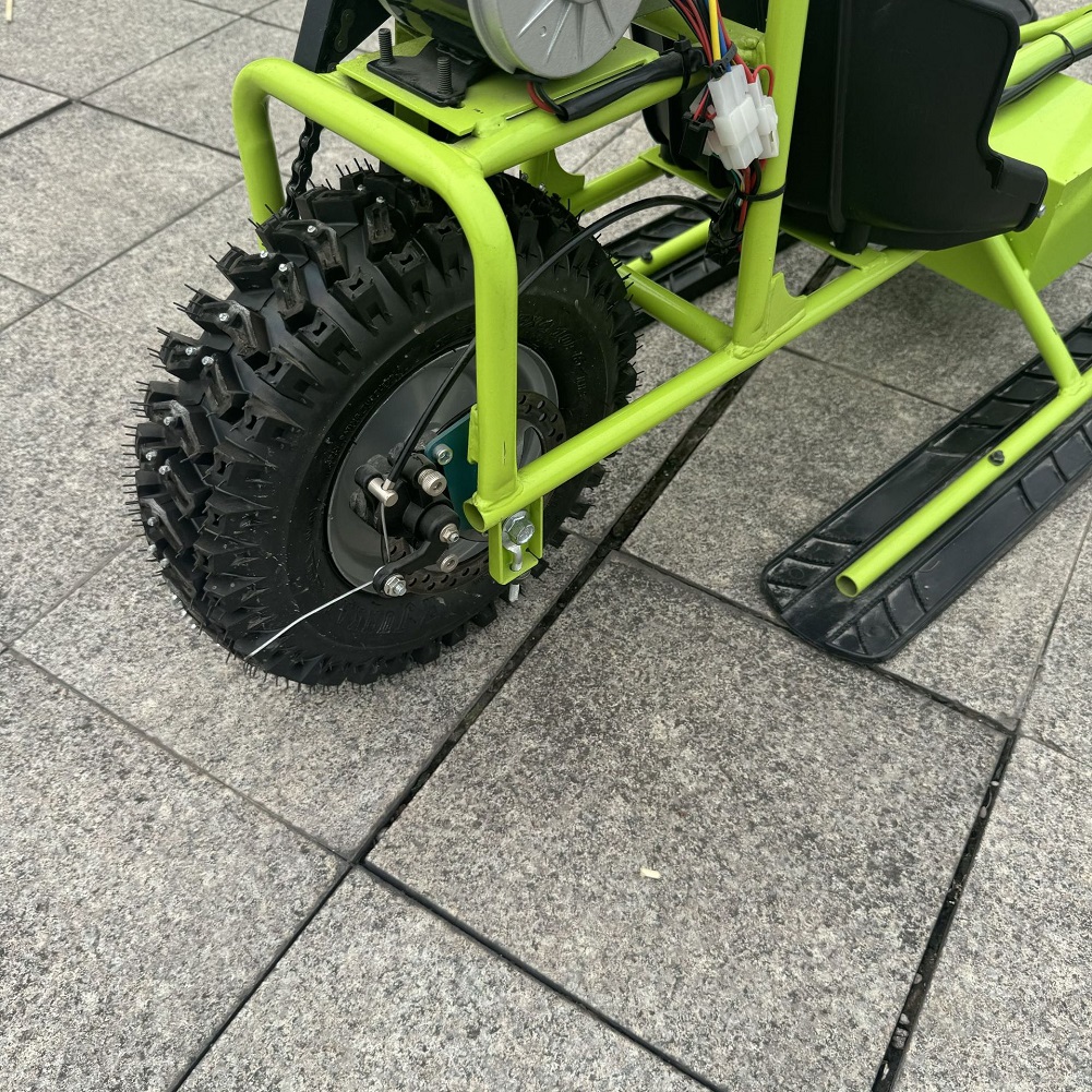 Eswing E12 electric scooter for snow