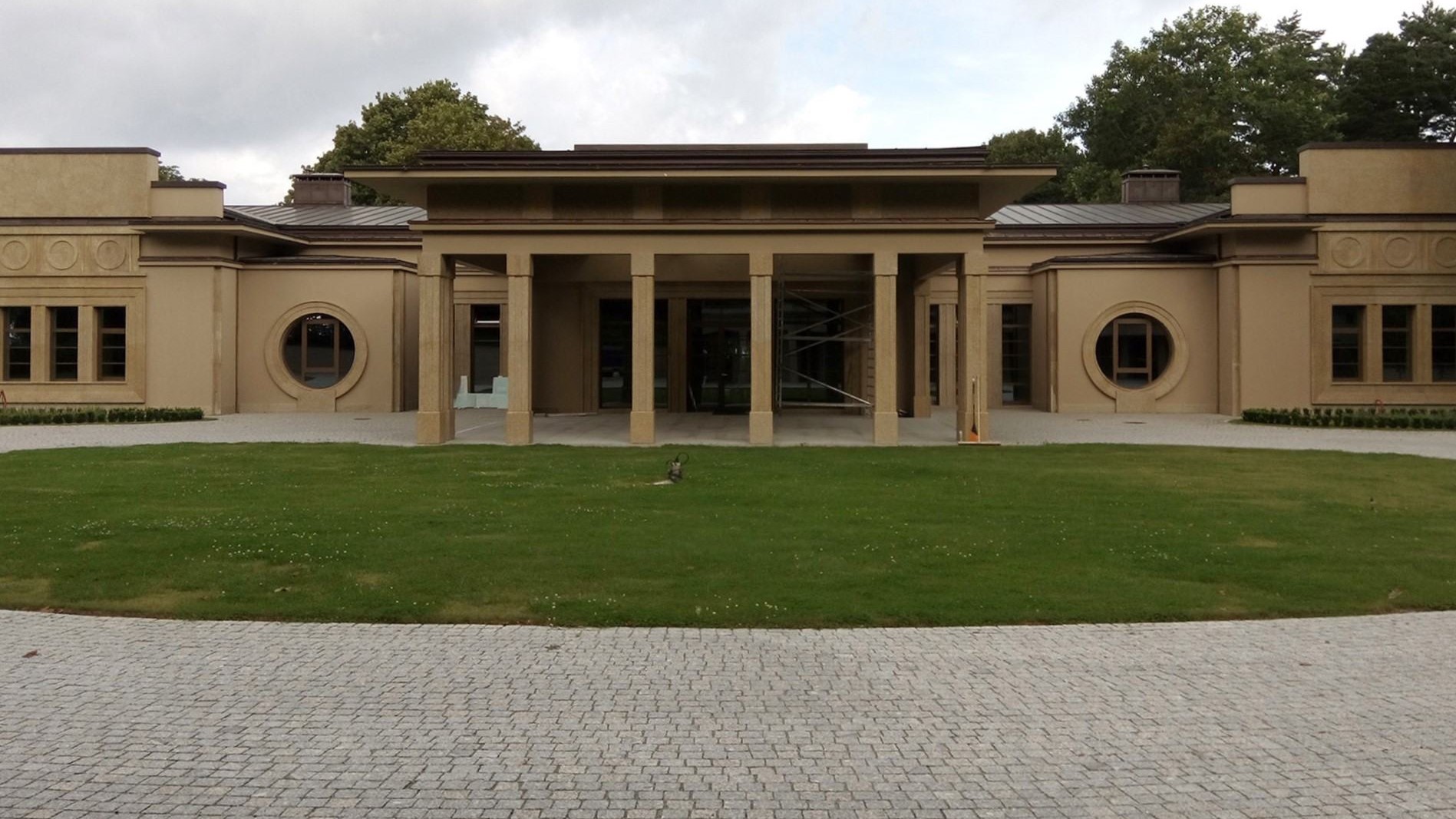 Granite wall, Granite columns, Granite landscaping, Premium granite stone, Custom granite fabrication, granite exporter