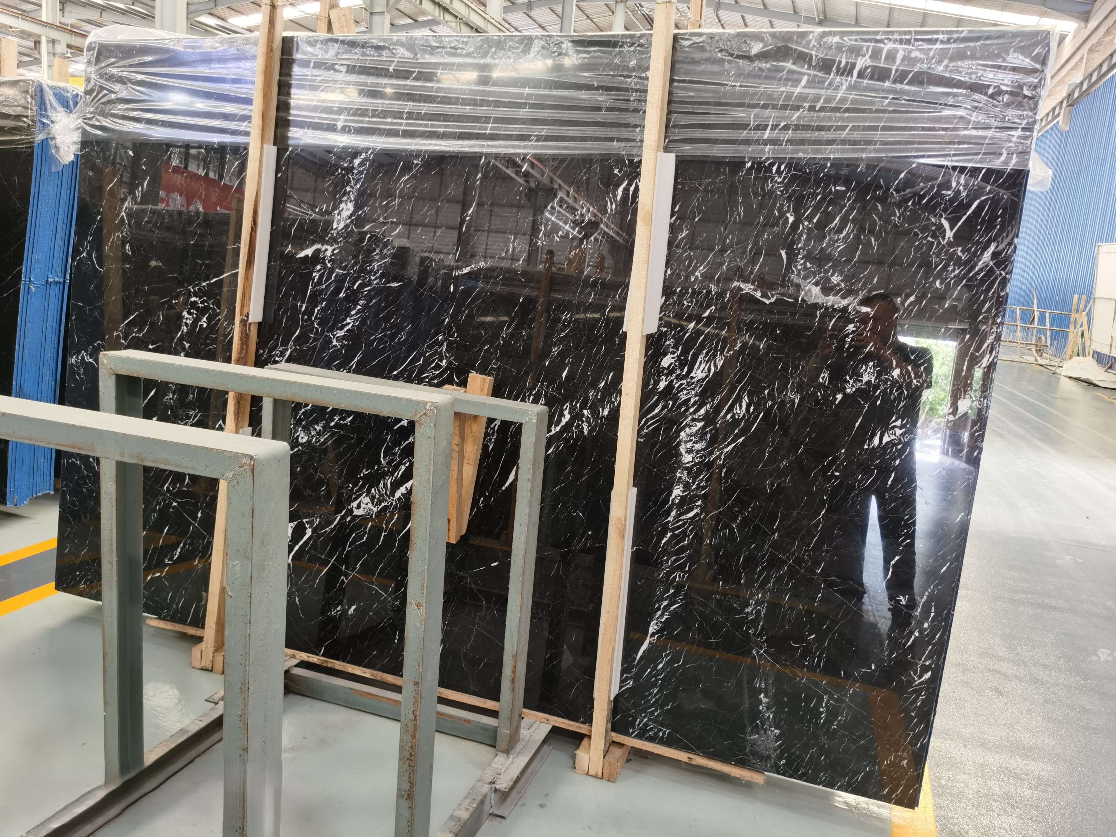 italian black marble