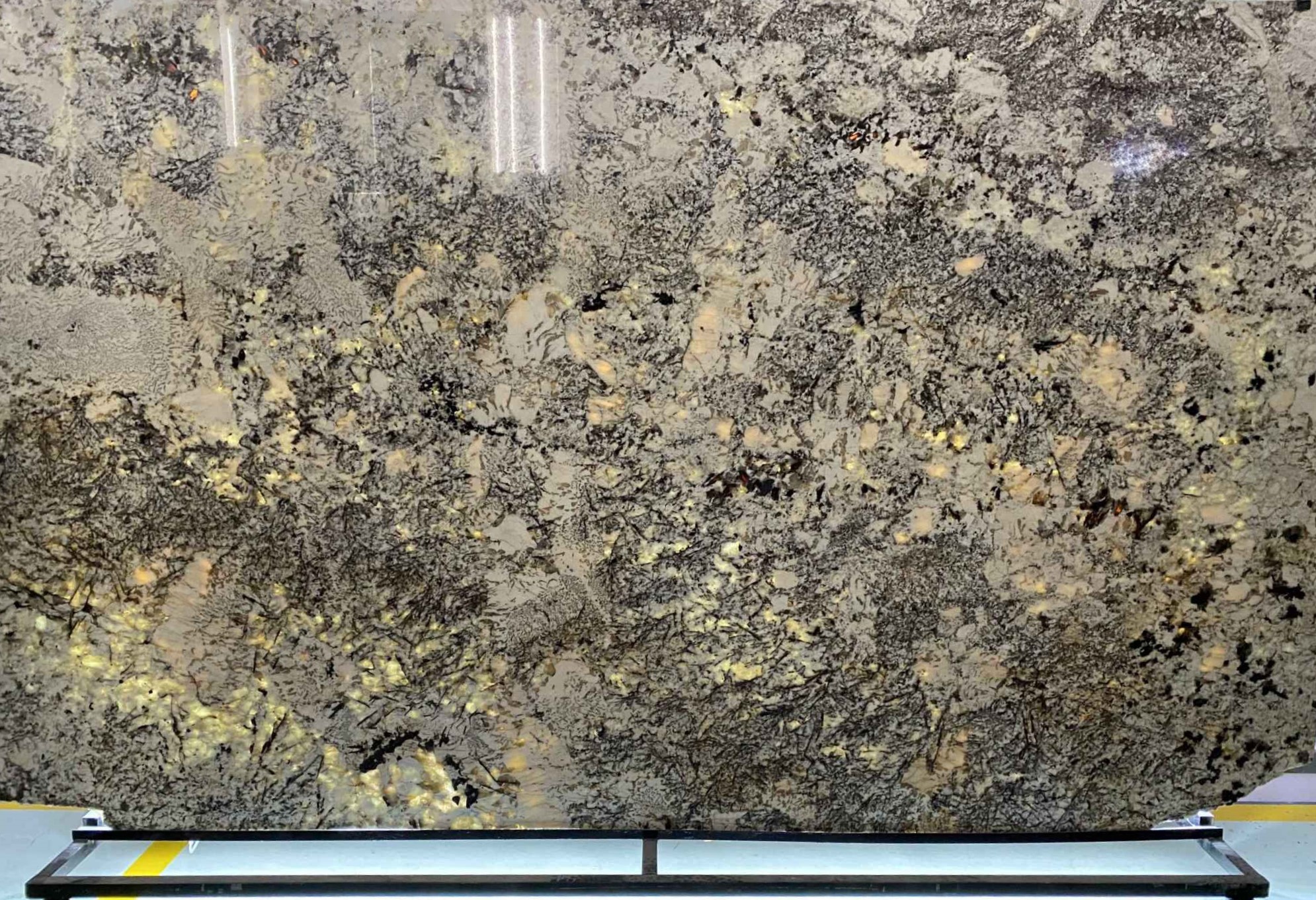 alpinus classic granite slab