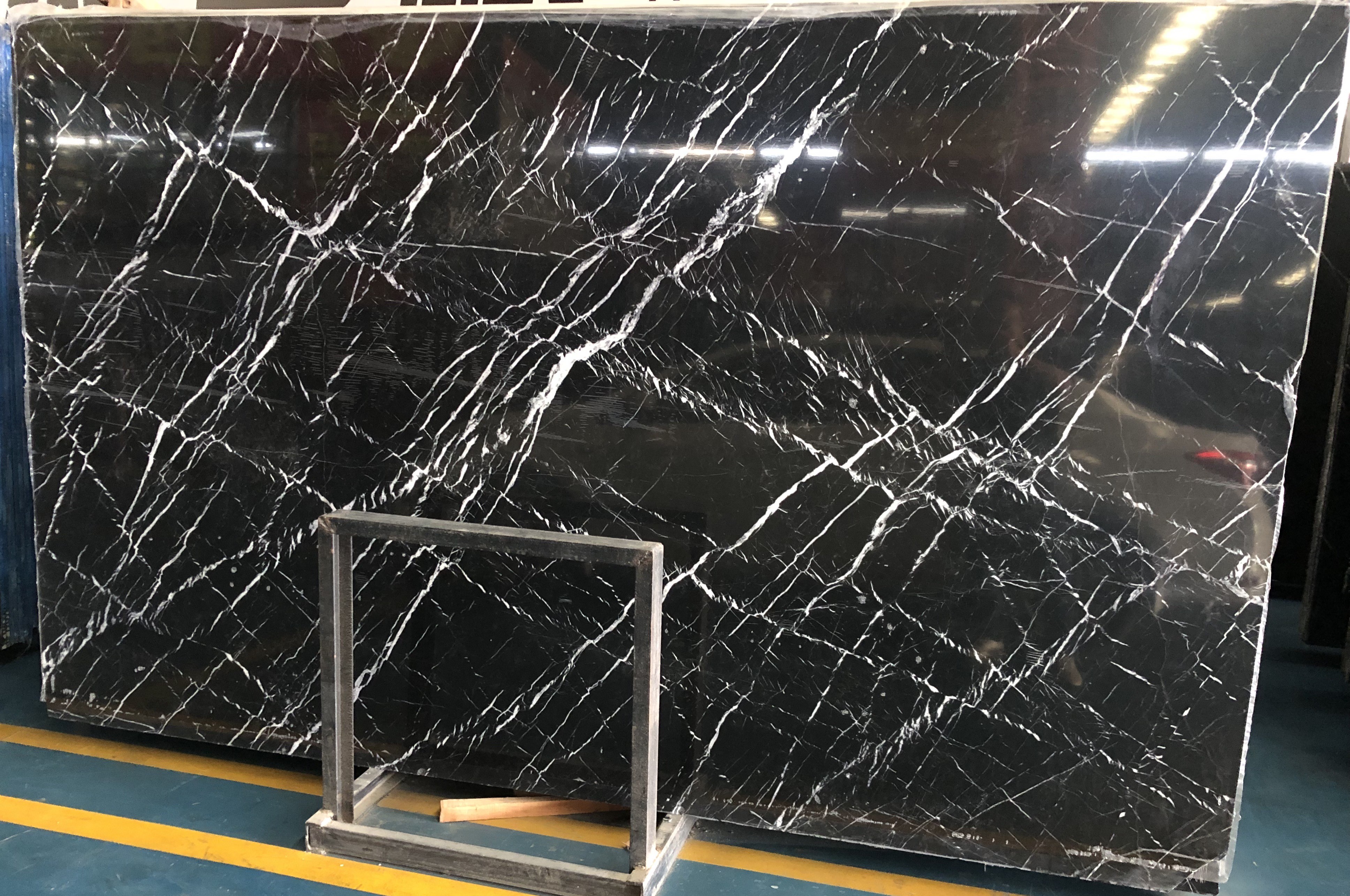 countertop engineered stone black with white veins