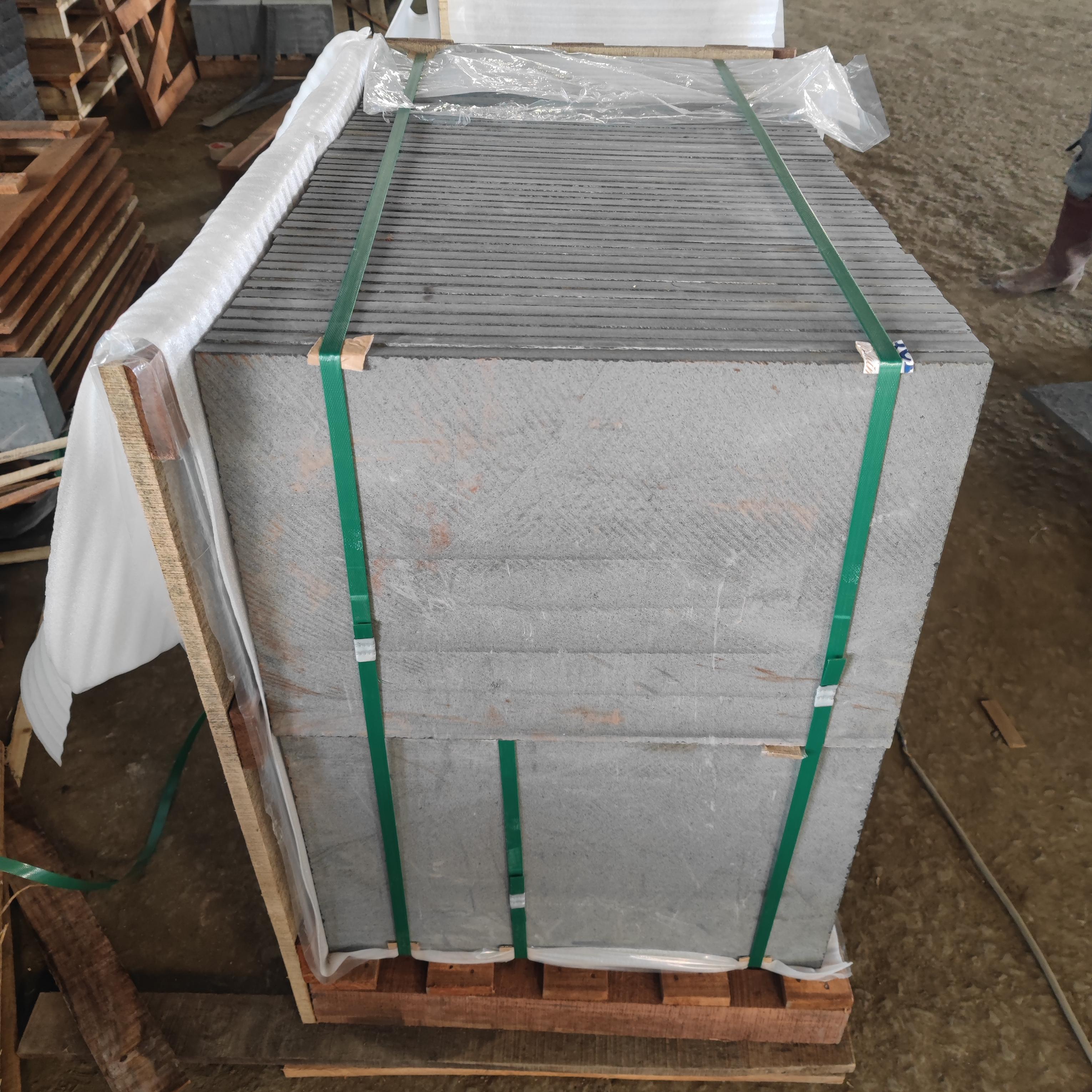 Vietnam Black Granite Stone Paver, black basalt stone,dark grey basalt
