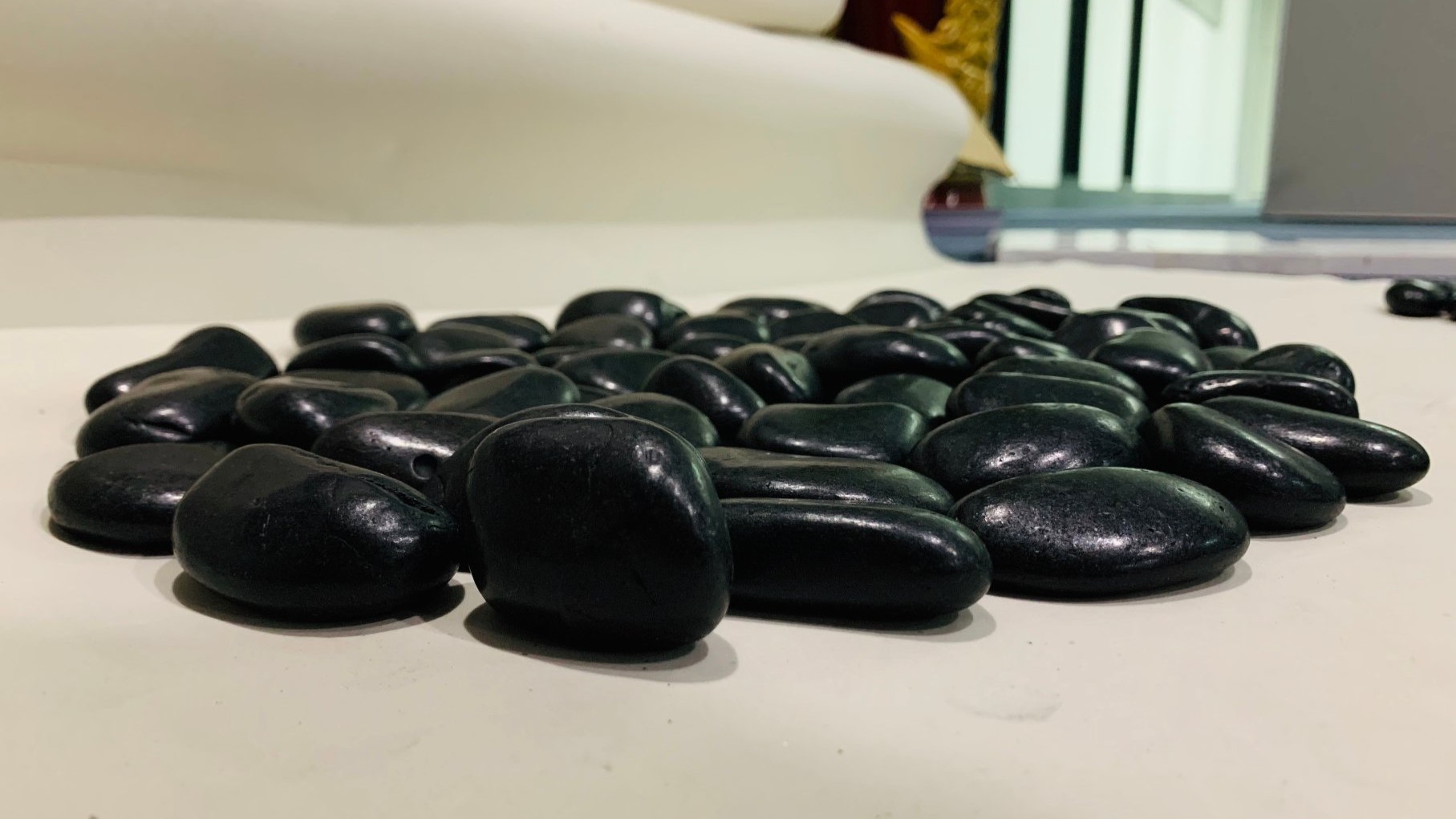 black landscape rock ,Polished black pebbles ,Black river rocks ,wholesale landscaping stones ,decorative black pebbles