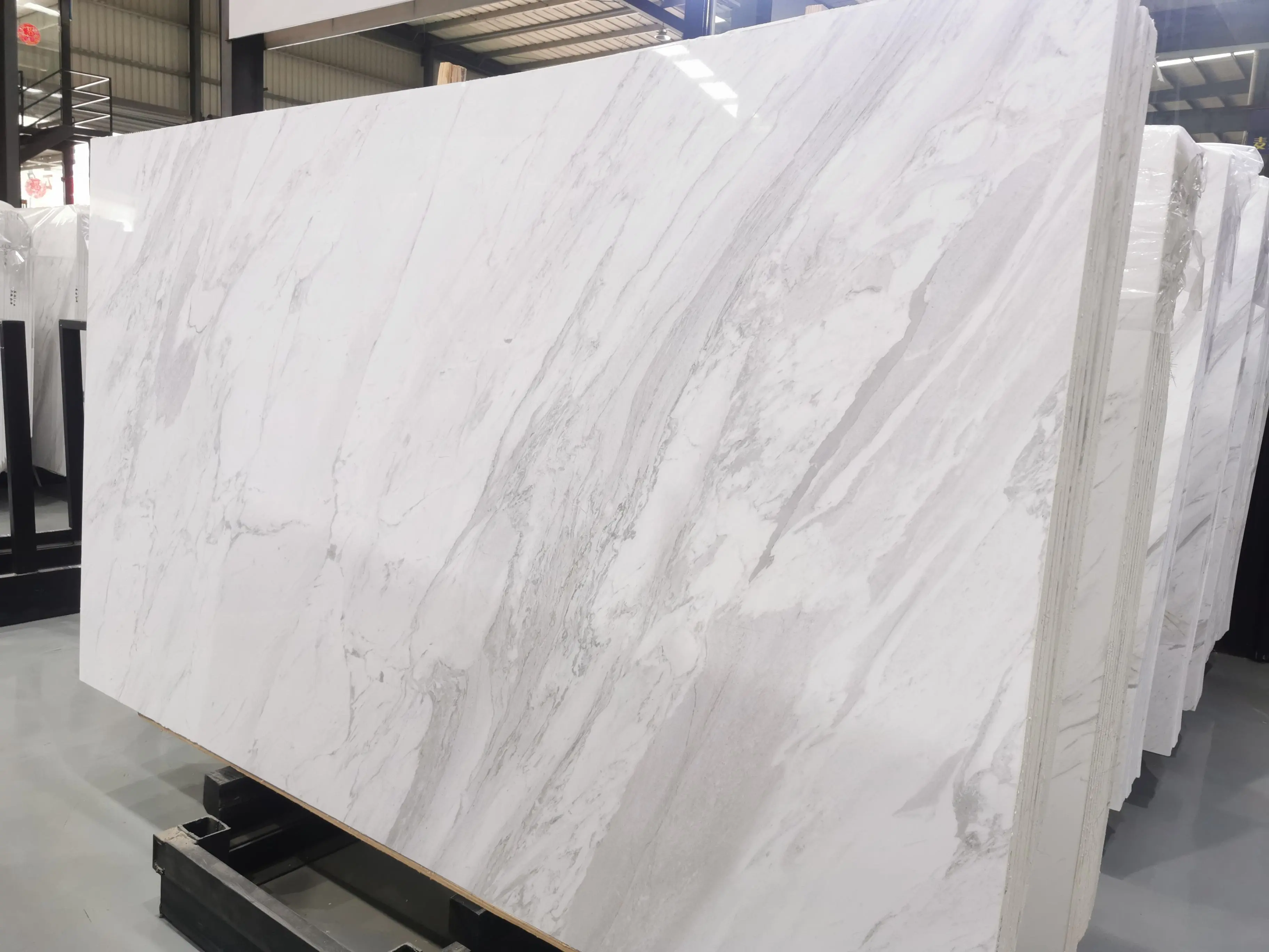 volakas white marble texture