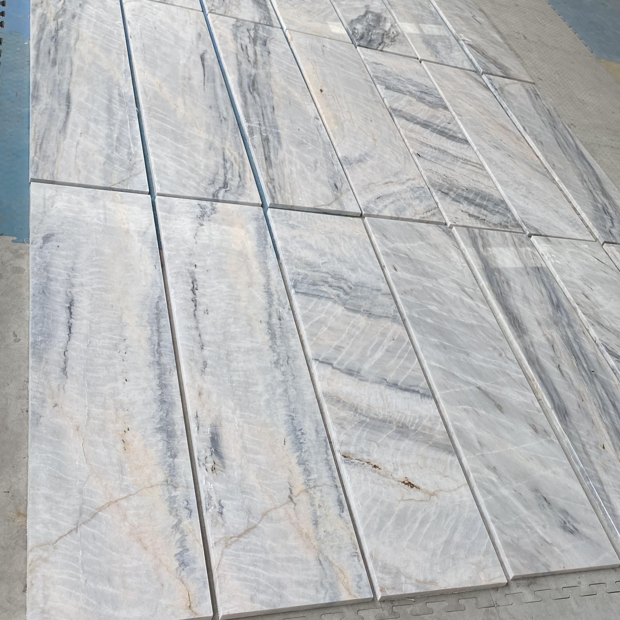 extra large white marble tiles