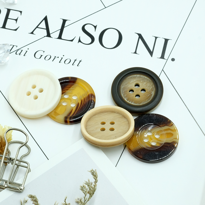 overcoat-plastic coat buttons