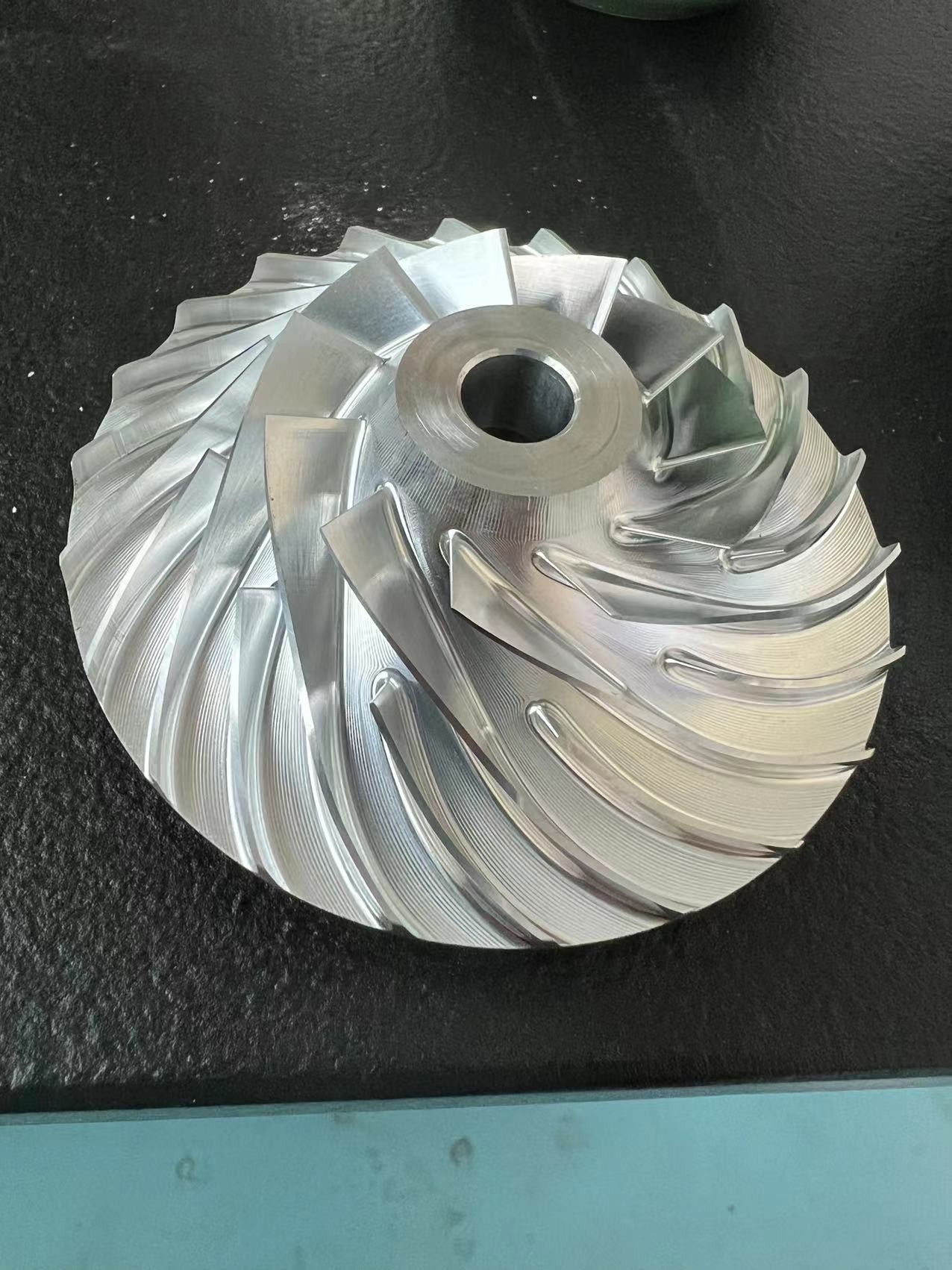 Expert CNC custom parts manufacturer—OEM machining with global shipping and cost-effective solutions.