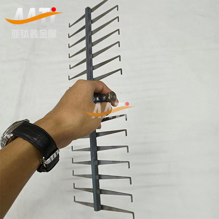 L-shaped rack hook