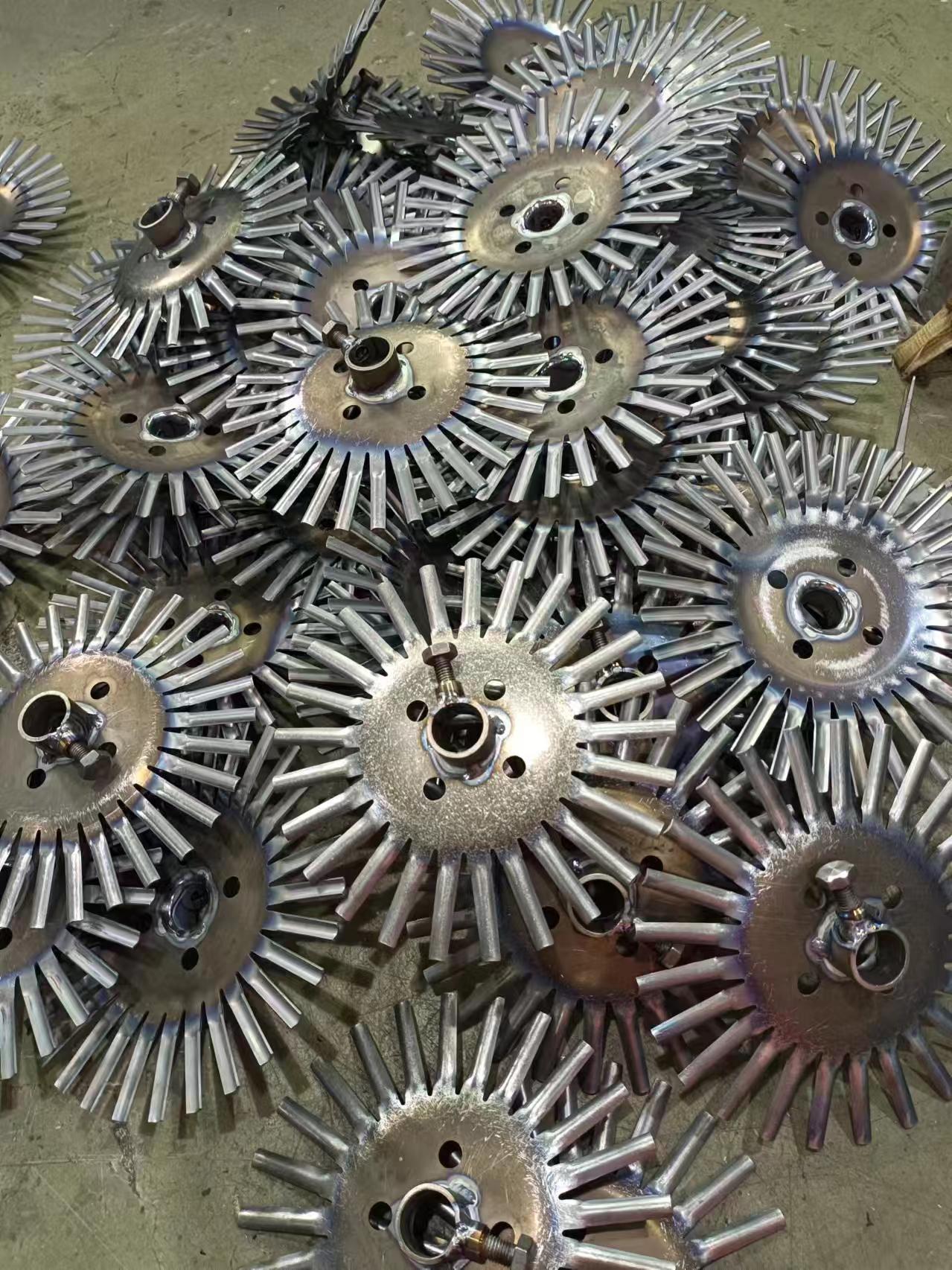 Titanium slot disc