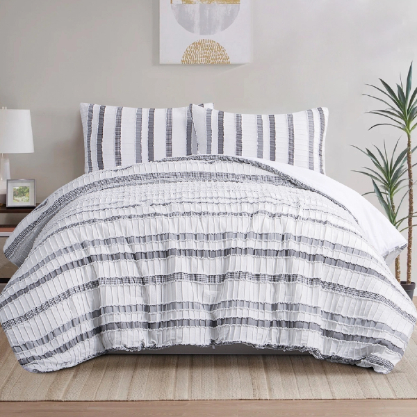 Clipped Jacquard Comforter Set