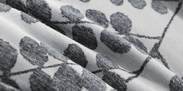 Microfiber yarn-dyed jacquard duvet cover set
