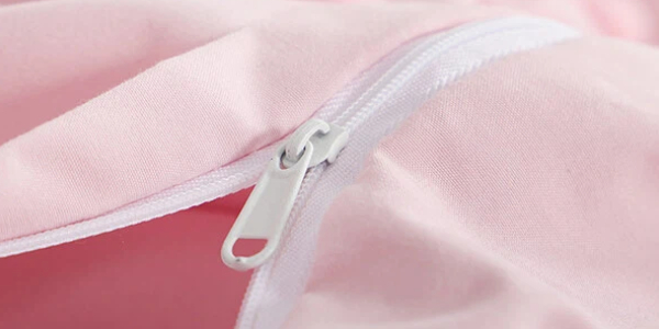 Pom-Pom Duvet Cover Set