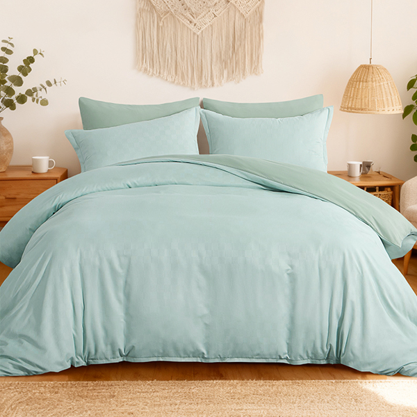 ​​​​​​​Dual-Face quilt cover set