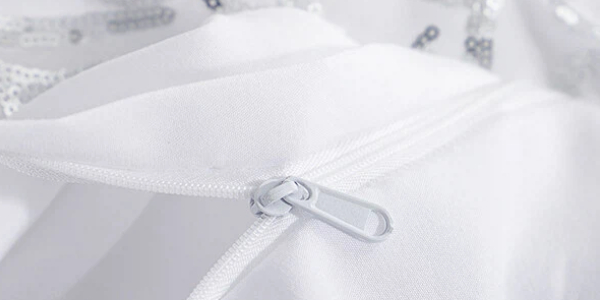 Sequined embroidered duvet cover