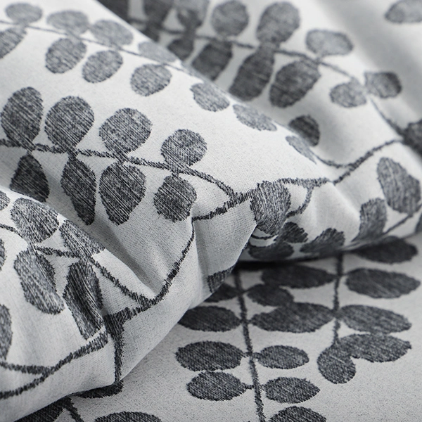 Microfiber yarn-dyed jacquard duvet cover set