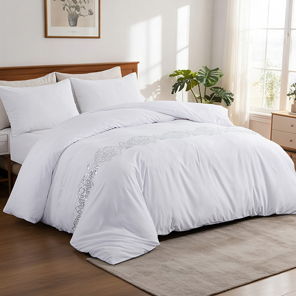 Sequined embroidered duvet cover