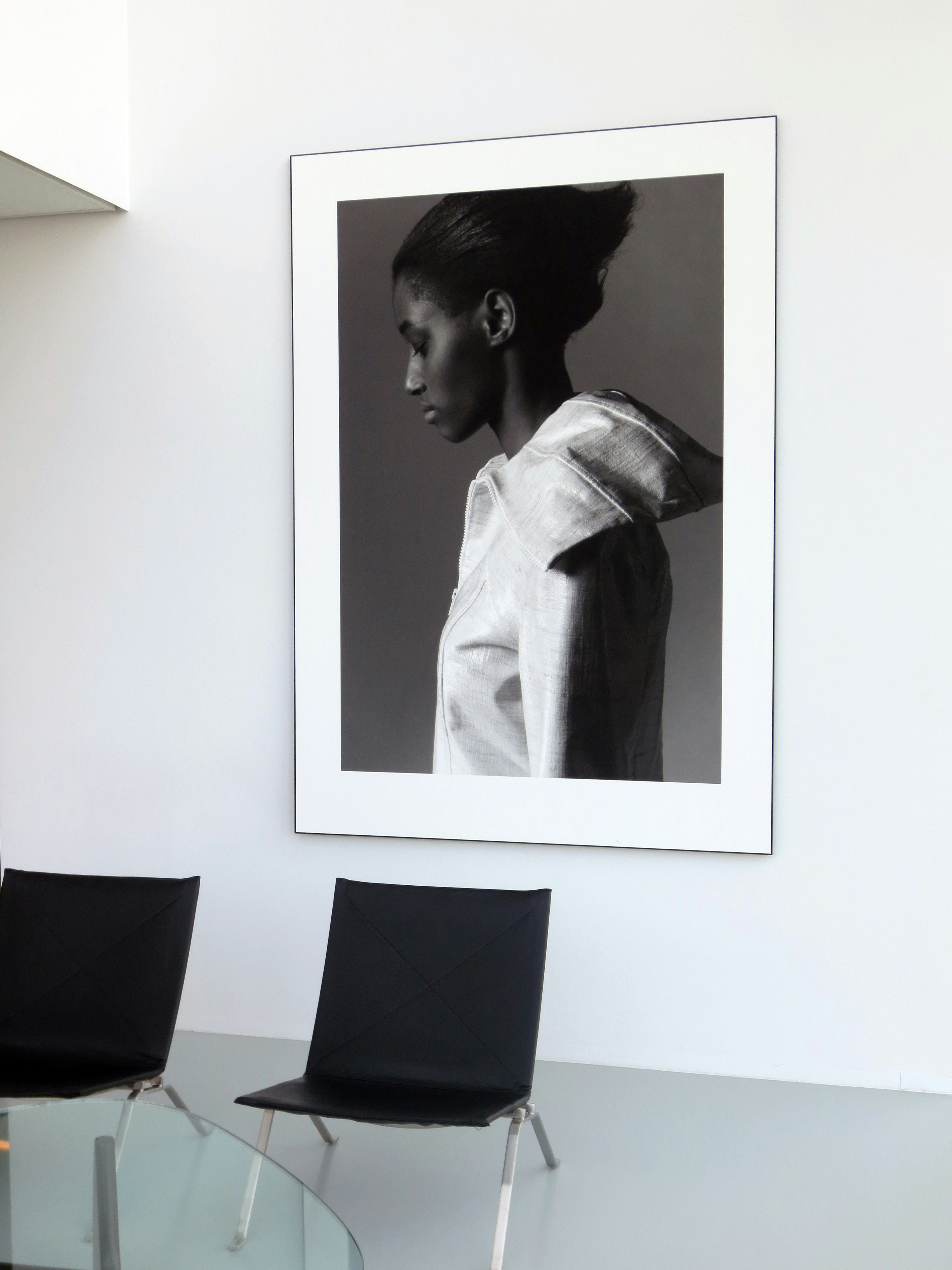 canvas stretch frame application