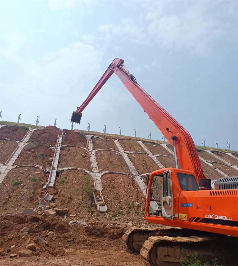 Hitachi excavator boom