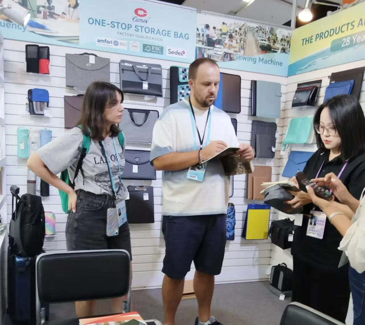 CAMEI ELE&STATIONERY CO.,LTDin the Canton Fair shine, a successful conclusion  -  Camei 