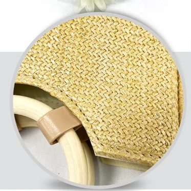 Simple exquisite hand bag