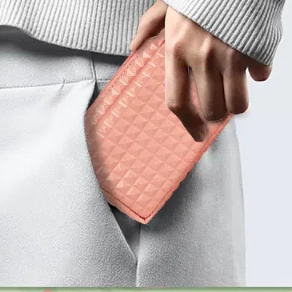 Fashionable Diamond Leather Zipper Bag