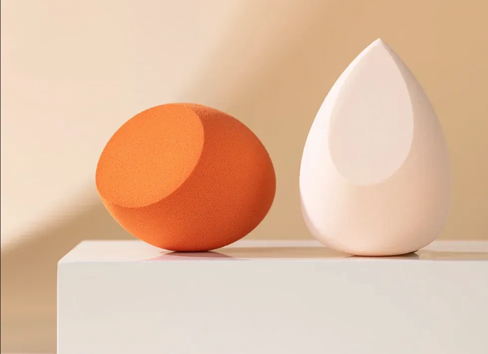 Beauty Blender makeup sponge