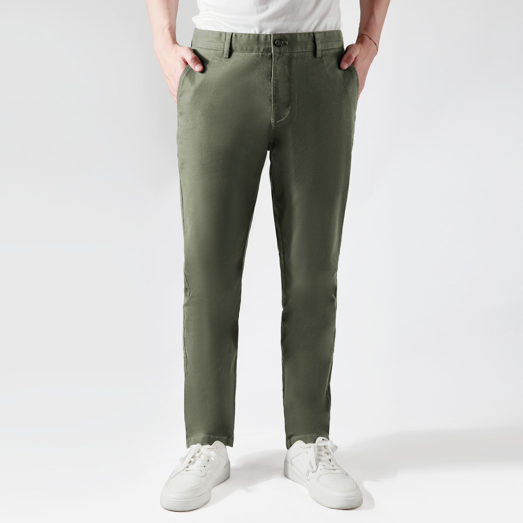 grey tapered pants