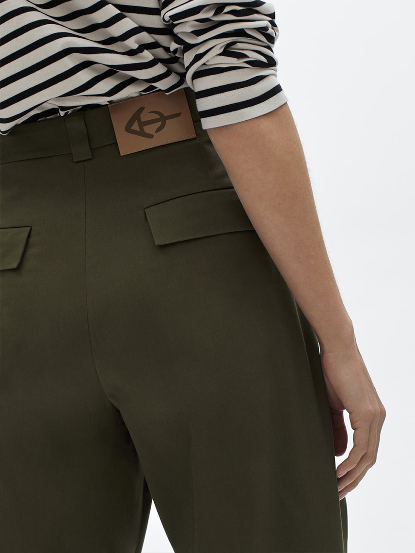 straight casual pants
