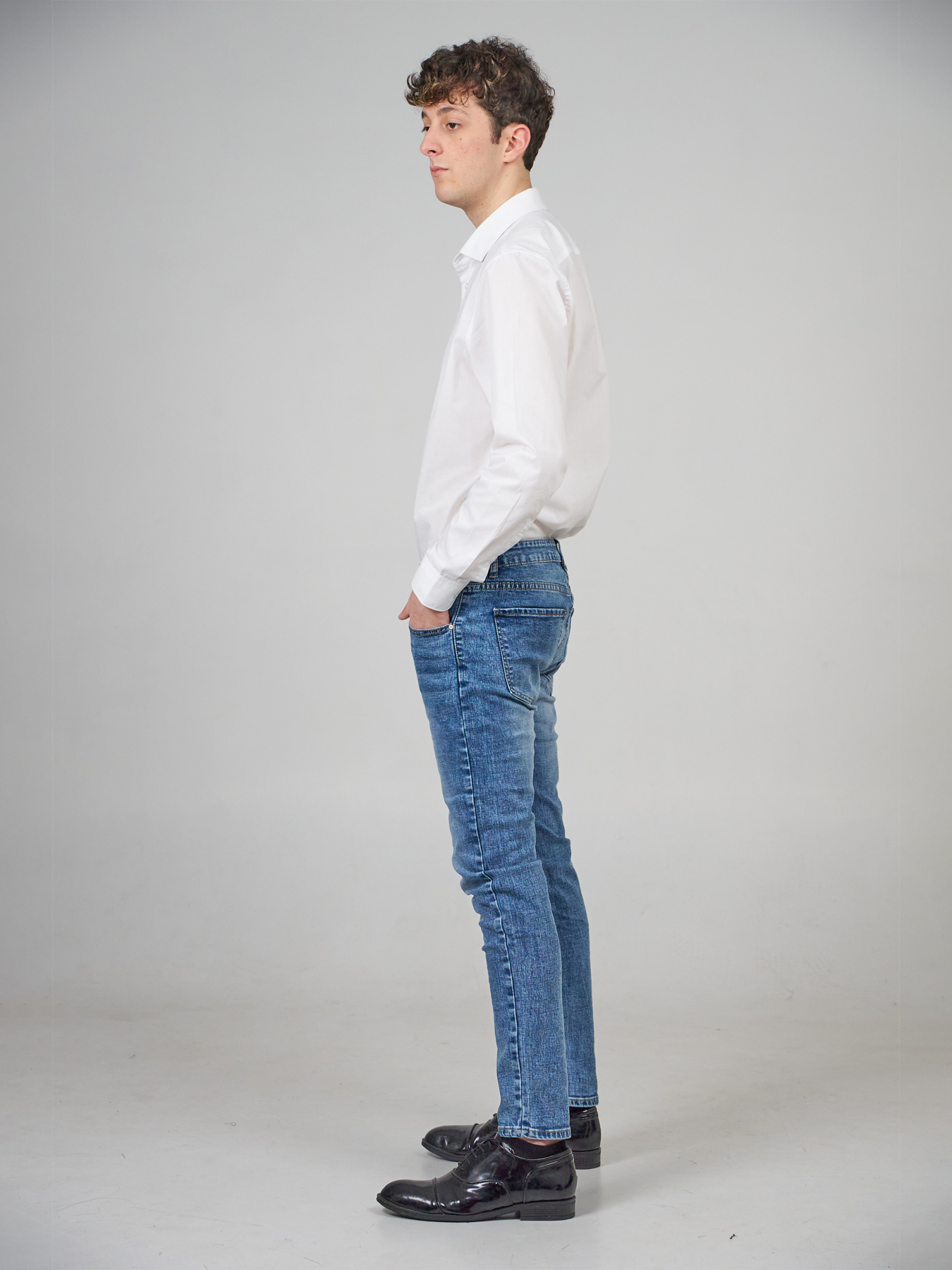 low rise slim fit jeans