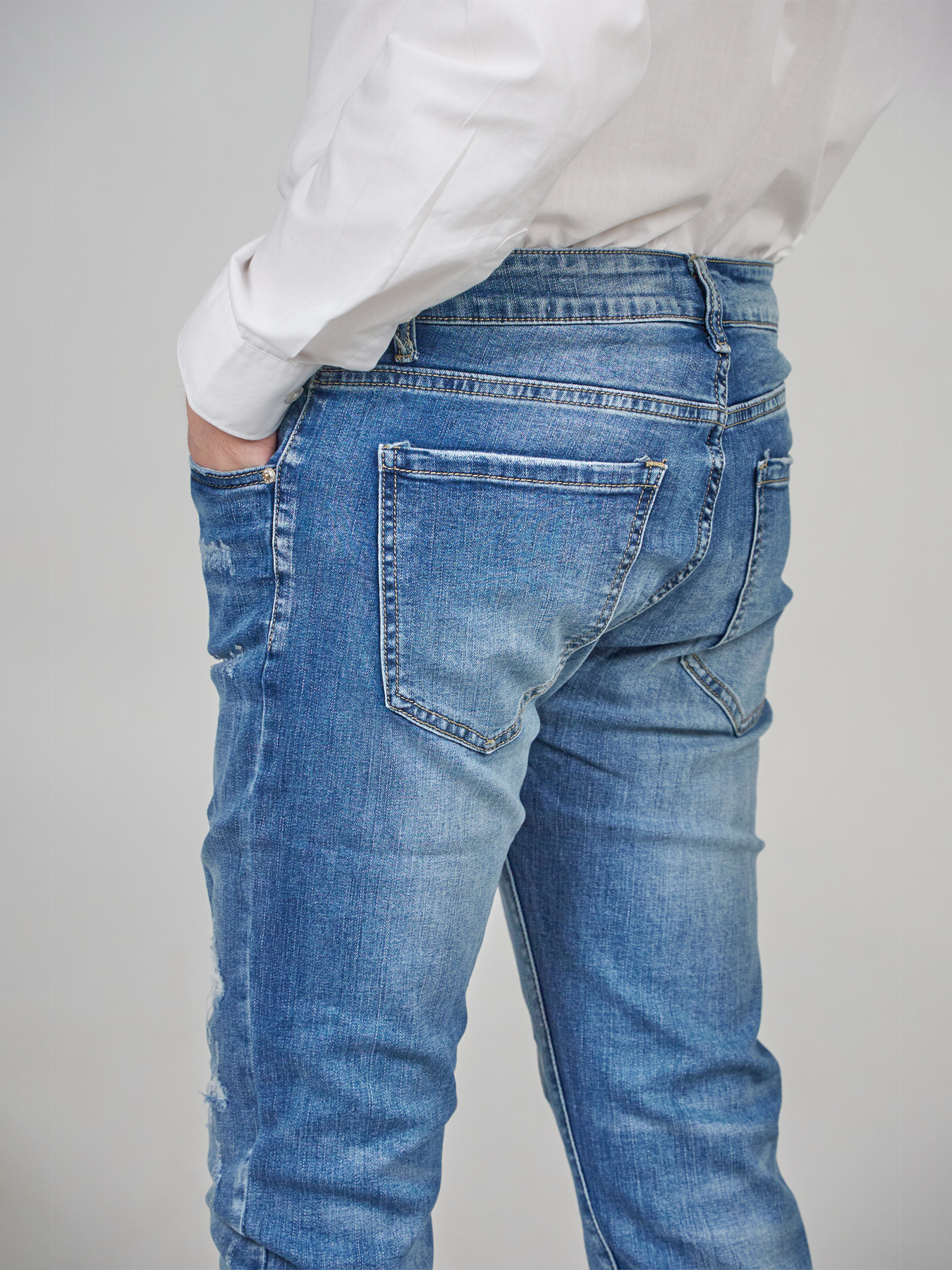 slim fit cuffed jeans