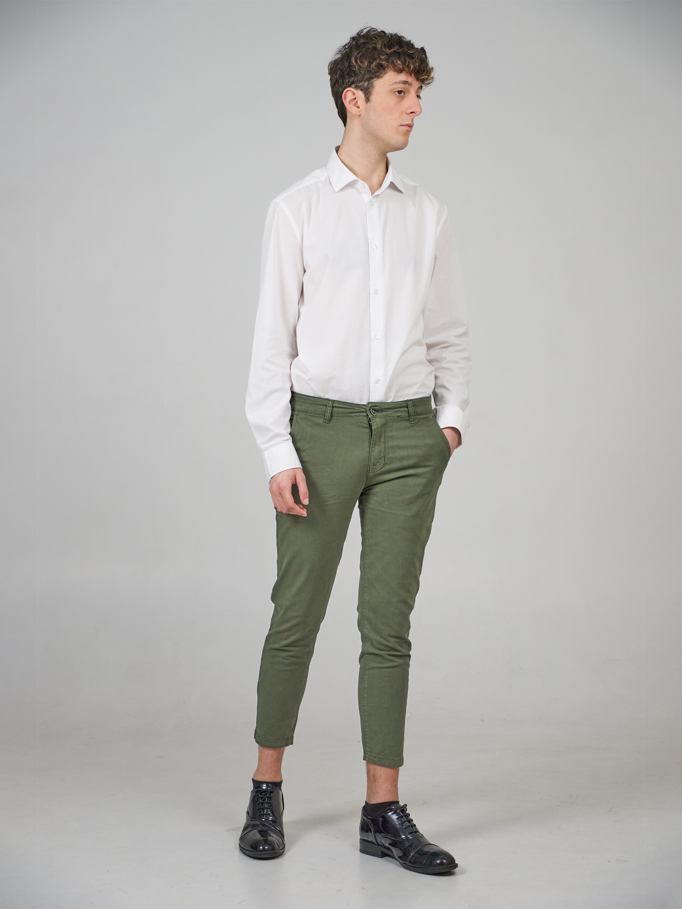 mens black cropped trousers