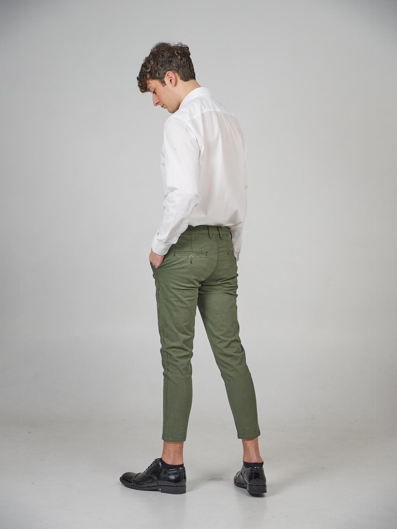 cropped tapered linen pants