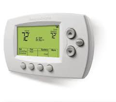 A digital thermostat is a precision tool for maintaining your home’s comfort, but over time, its internal sensors can drift, leading to inaccurate temperature readings. Calibrating your thermostat ensures it aligns with the actual room temperature, optimizing energy efficiency and comfort.