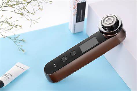 Enhanced by advanced injection molding, this moxa stick ensures stable structure. With aged mugwort floss, it offers precise heat penetration and long - lasting warmth for effective moxibustion. 