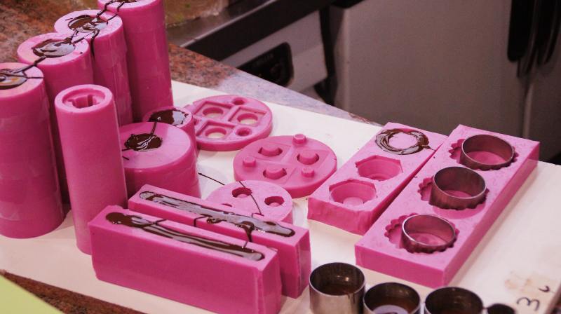 This custom silicone mold offers precise detailing and durable performance, suitable for both home baking and small-batch production. Customize sizes and designs to bring your creative ideas to life.