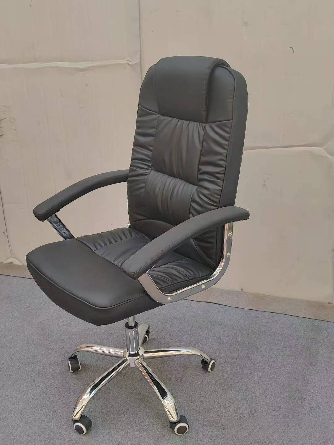 Leather Office Chair,Leather Desk Chair With Wheels,Modern Leather Office Chair Wholesale 2026 Low Price Rotatable Ergonomic Comfort Executive Leather Office Chair