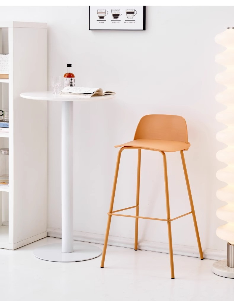It is suitable for various occasions, including living rooms, bars, hotels, and restaurants.Luxury Bar Stools , Plastic Luxury Bar Stools, High Plastic Luxury Bar Stools