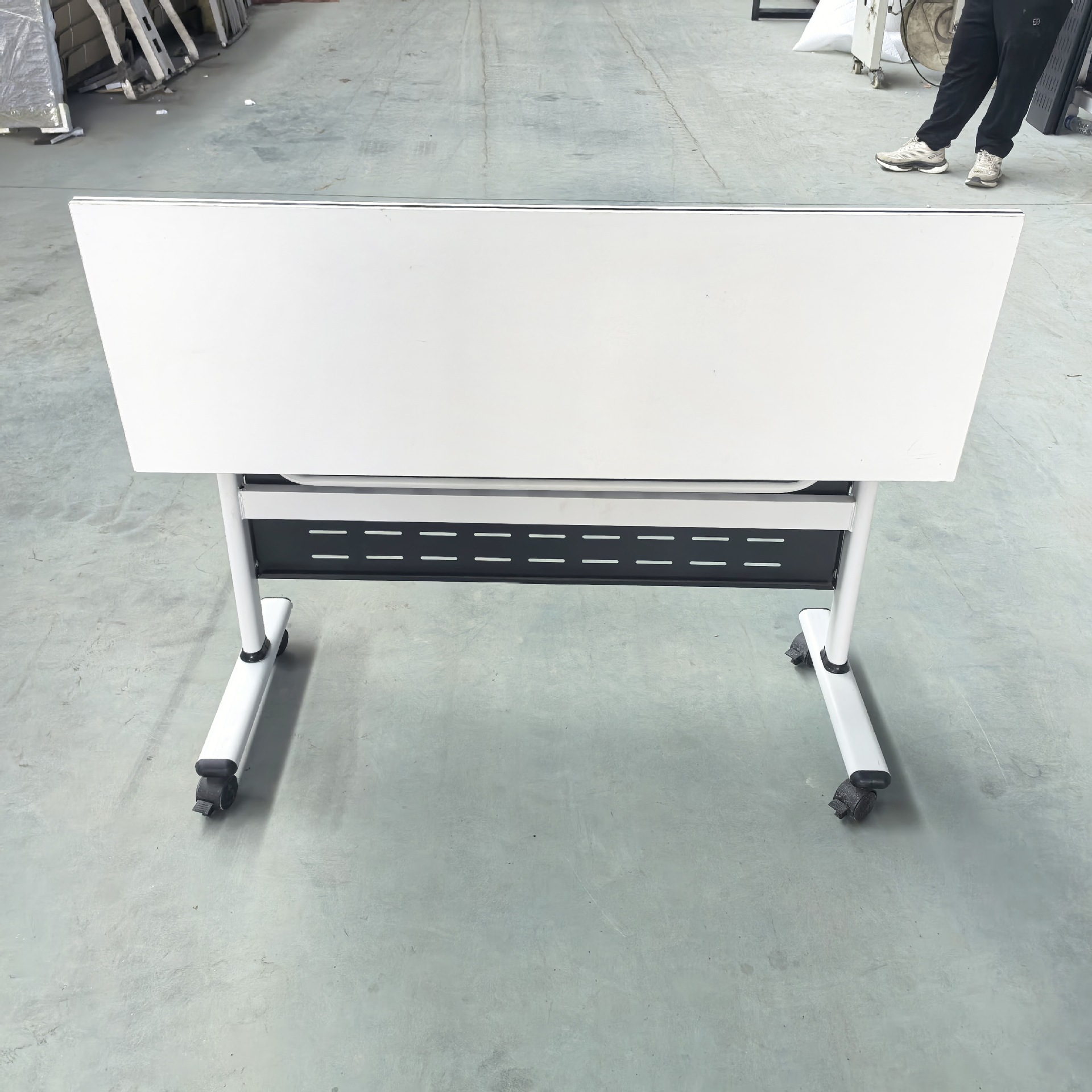 Folding Table,Commercial Folding Tables,Sturdy Folding Table Wholesale Home Office Furniture Desk Meeting Room Training Room Table Learning Rectangular Folding Table with Wheels