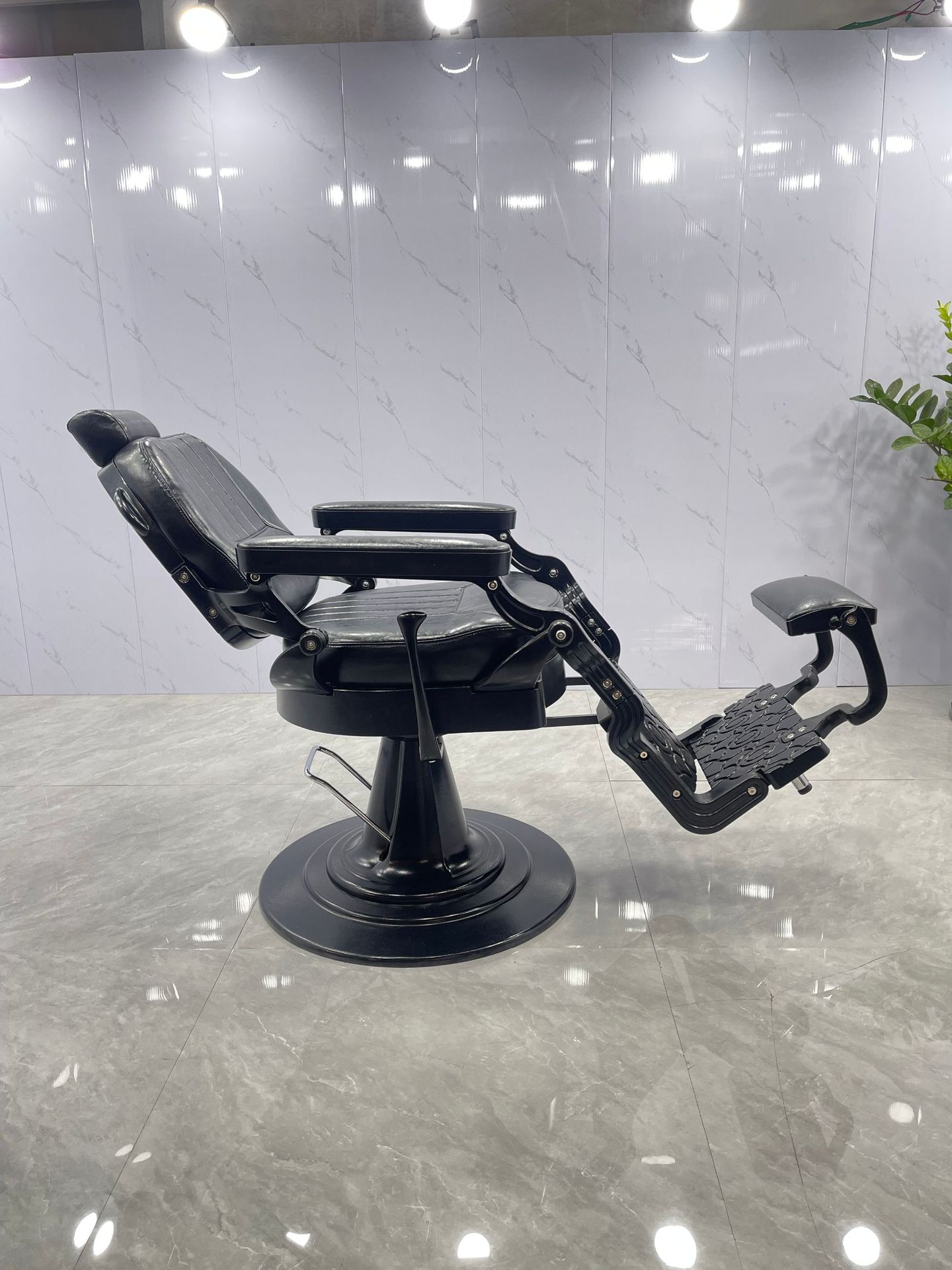 Barber Chair,Black Barber Chair,Barber Chairs Wholesale Wholesale Modern Adjustable Barber Chair Reclining Swivel Black Leather for Salon Beauty Studio