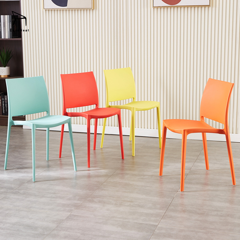 Plastic Dining Chairs,White Plastic Dining Chairs,Plastic Outdoor Dining Chairs Wholesale Nordic Style Thickened Lightweight Plastic Dining Chairs for Home Office and Leisure