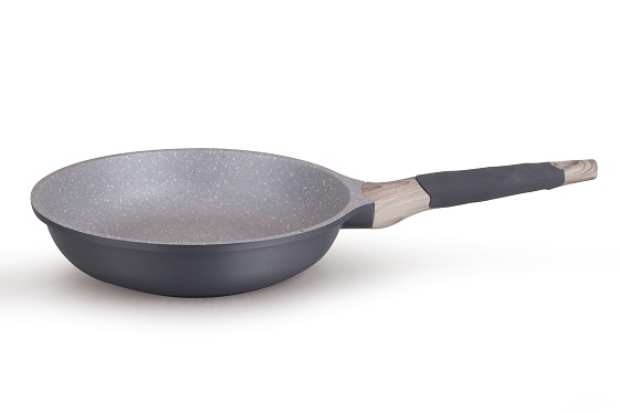 Die cast essential plus fry pan