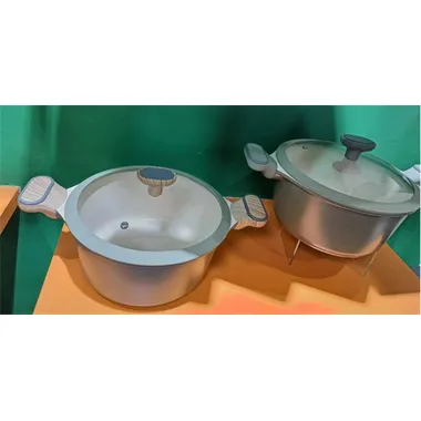 Dia cast aluminum cookware set