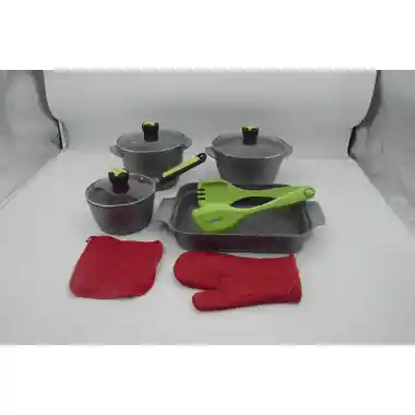 11pcs Cast Alum Pots and Roaster