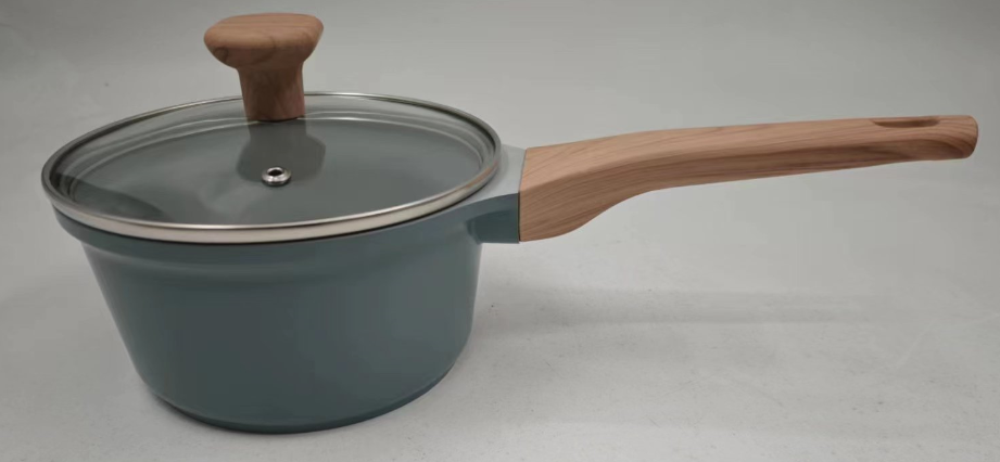Cast alu fry pan with wooden soft touch bakelite handle