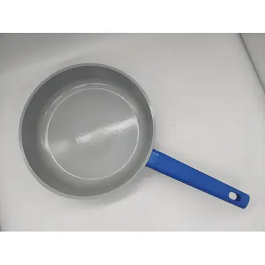 NA French die cast alu fry pan with bakelite handle